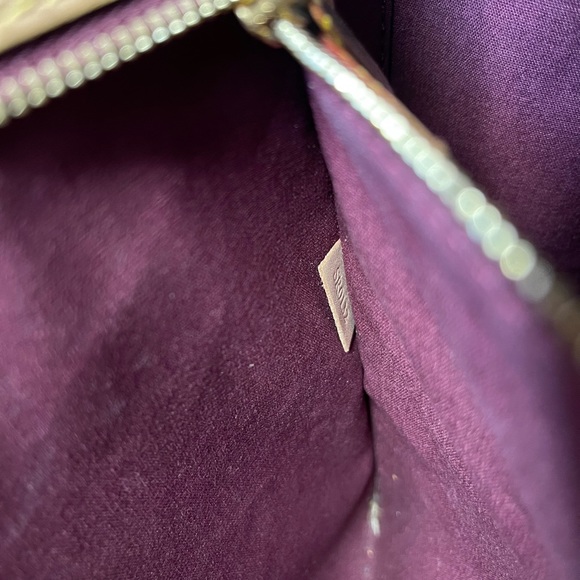 LOUIS VUITTON LV Brea Amarante Monogram Vernis - Picture 11 of 11